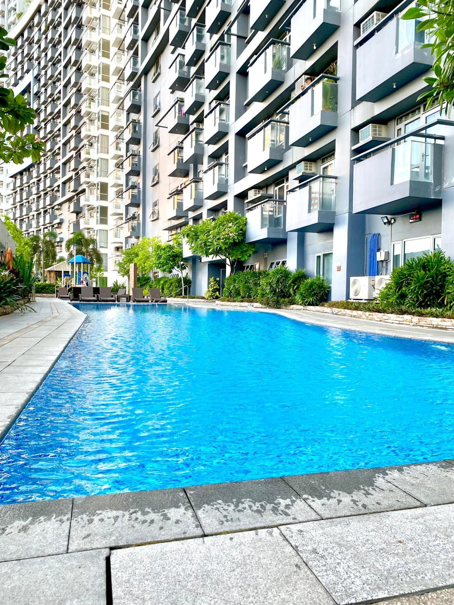 Frost At Manhattan Heights Towerb Manila Zewnętrze zdjęcie